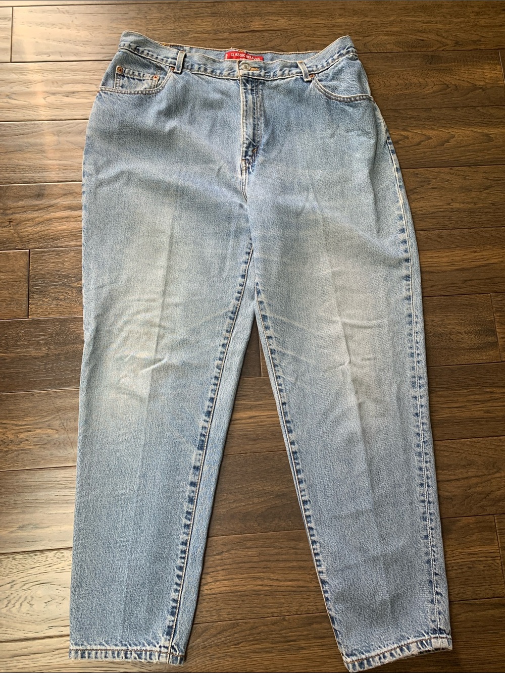 Levi's 550 Classic Relaxed Denim Jeans. Pre-Owned. Size:36x29.